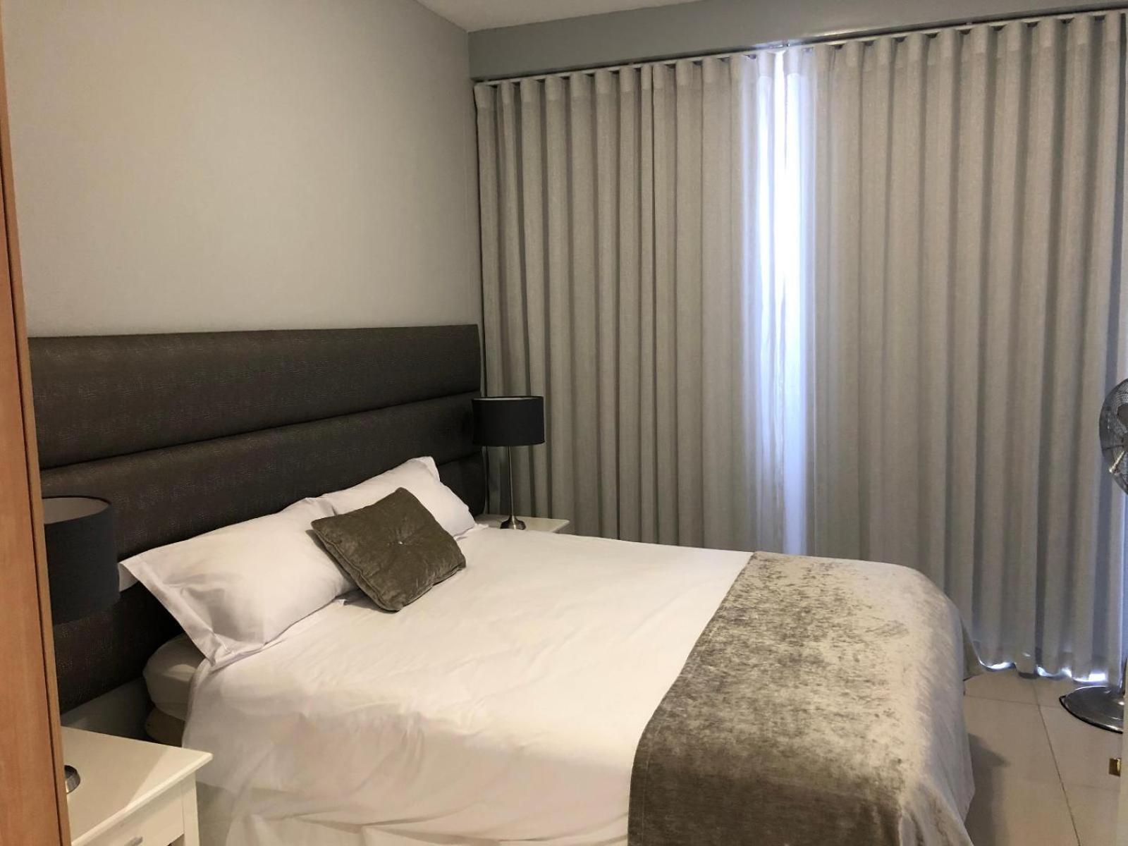 Infinity Self Catering Apartments Bloubergstrand Exterior foto