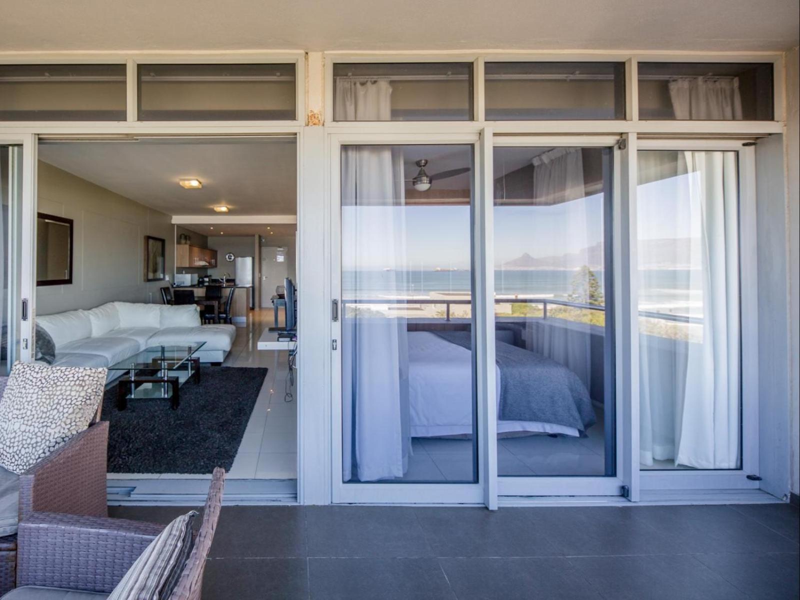 Infinity Self Catering Apartments Bloubergstrand Quarto foto