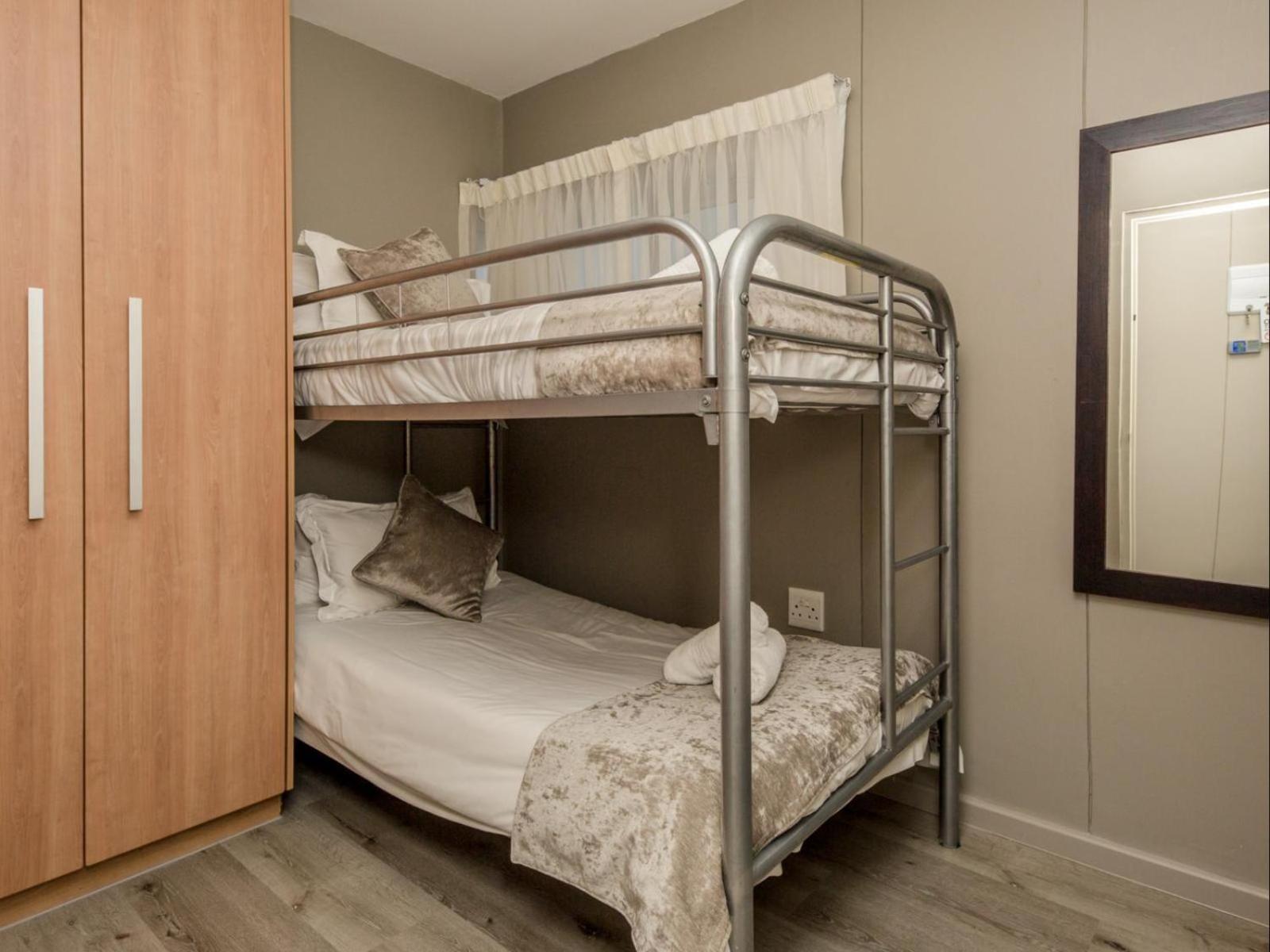 Infinity Self Catering Apartments Bloubergstrand Quarto foto
