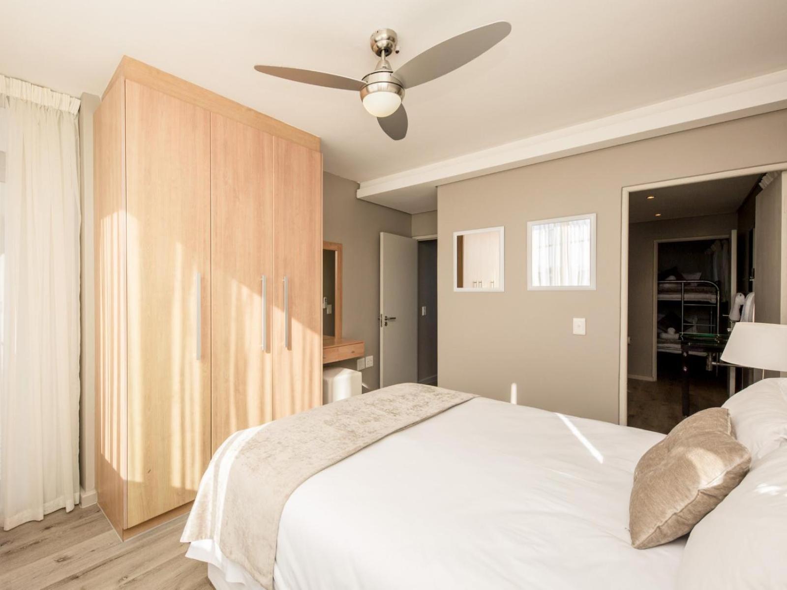 Infinity Self Catering Apartments Bloubergstrand Quarto foto